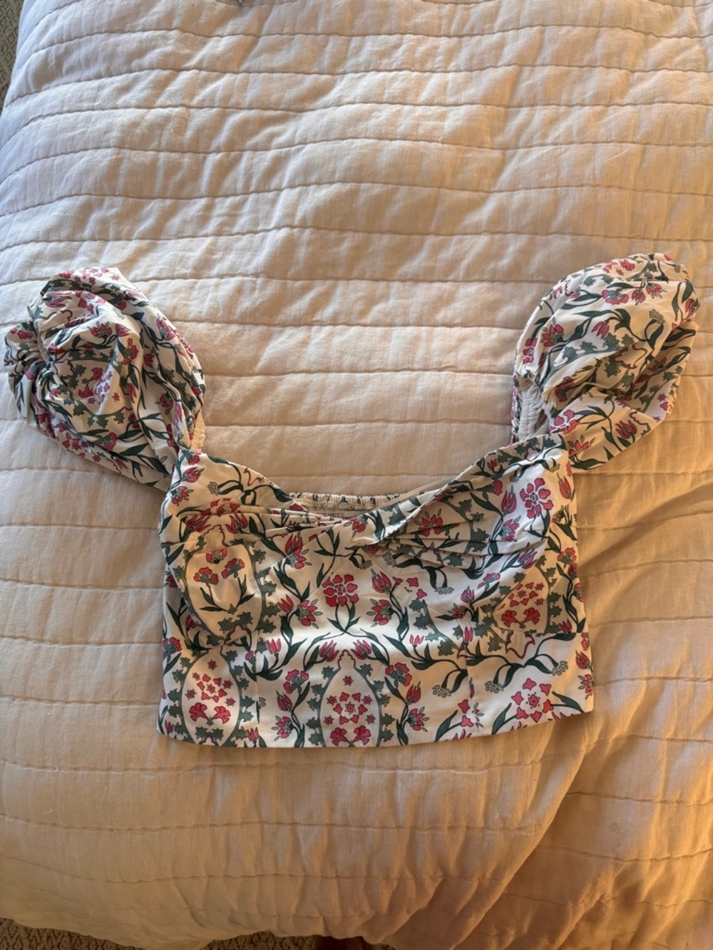 Abercrombie & Fitch Cream Floral Puff-Sleeve Crop Top with Pink & Green